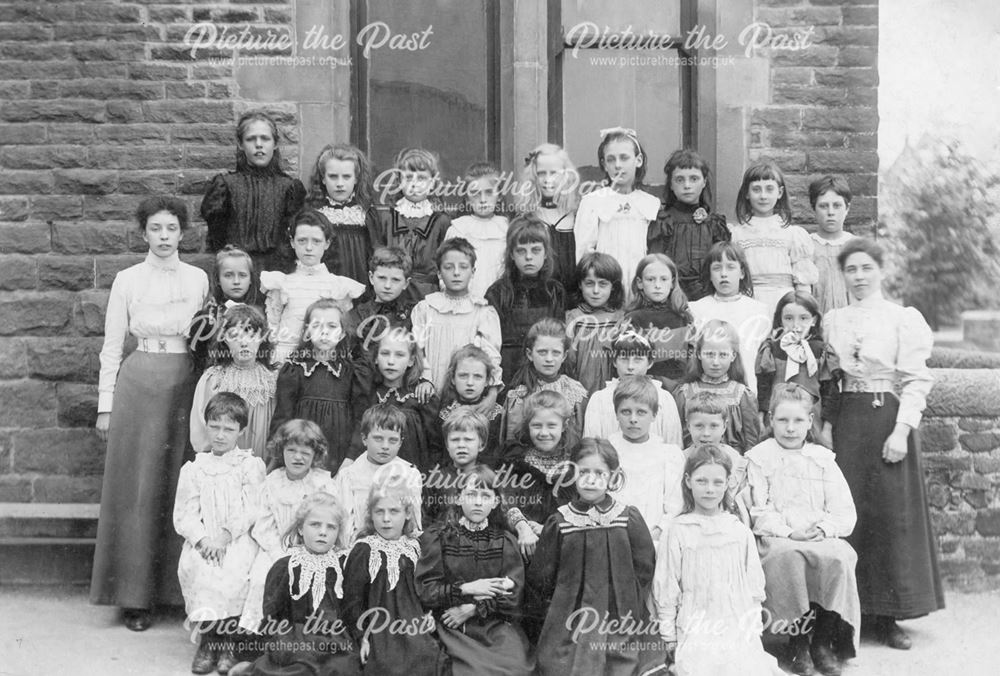 Hardwick Square Junior School Class and Teachers, Buxton