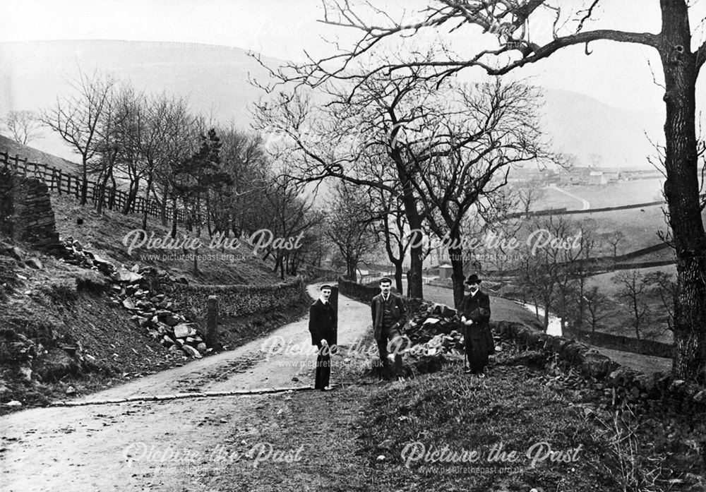 Kinder Bank going towards Tunstead Bridge