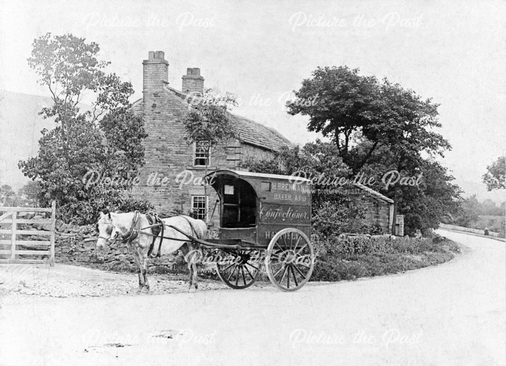 Horse and cart of H Brennand, Baker and Confectioner, outside Bank End Farm.