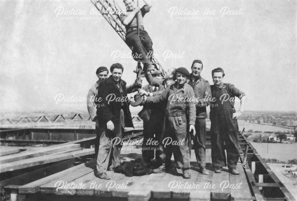 Willington Power Station, Group of workers