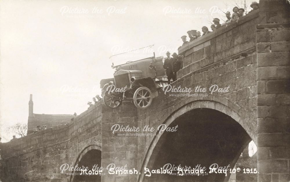 Motor Accident, Baslow Bridge, Baslow, 1915