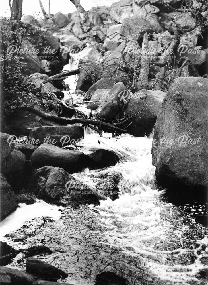 Upper Padley Gorge