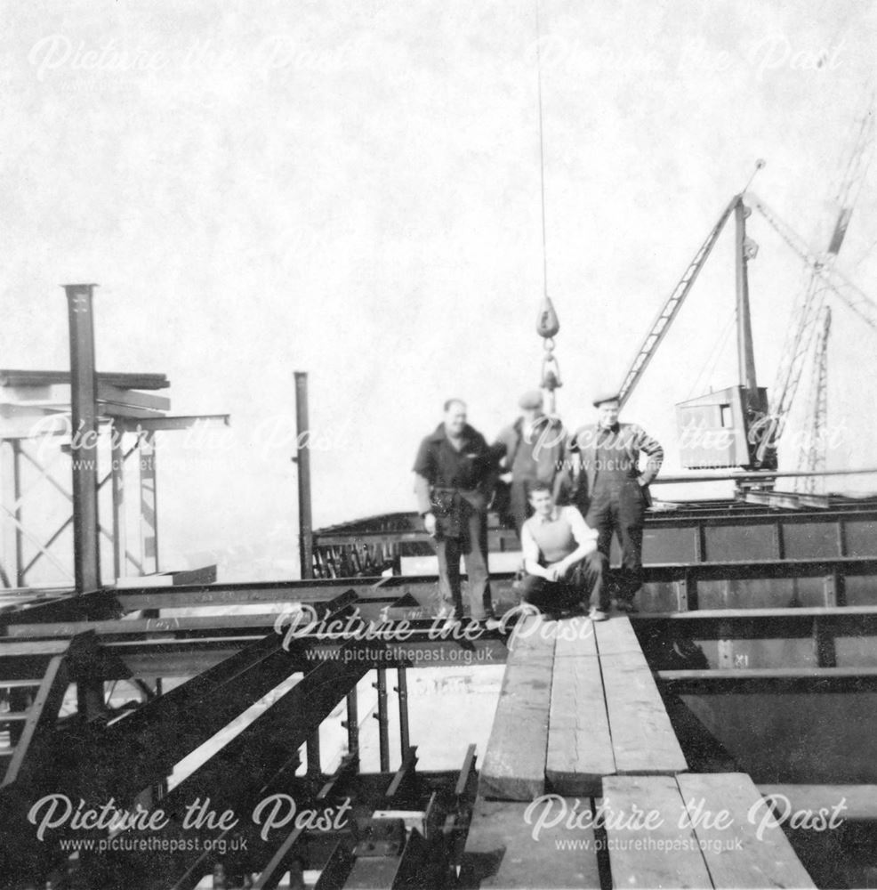 Willington Power Station, Men standing on top of construction girders