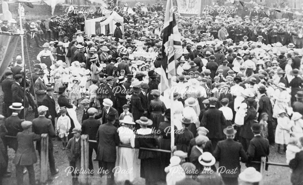 Carnival ?, Pilsley, 1911