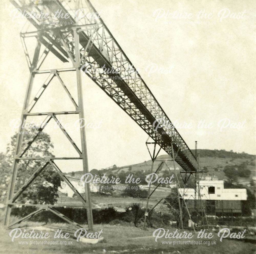 Stone sorting screens and conveyors - Middlepeak Quarry