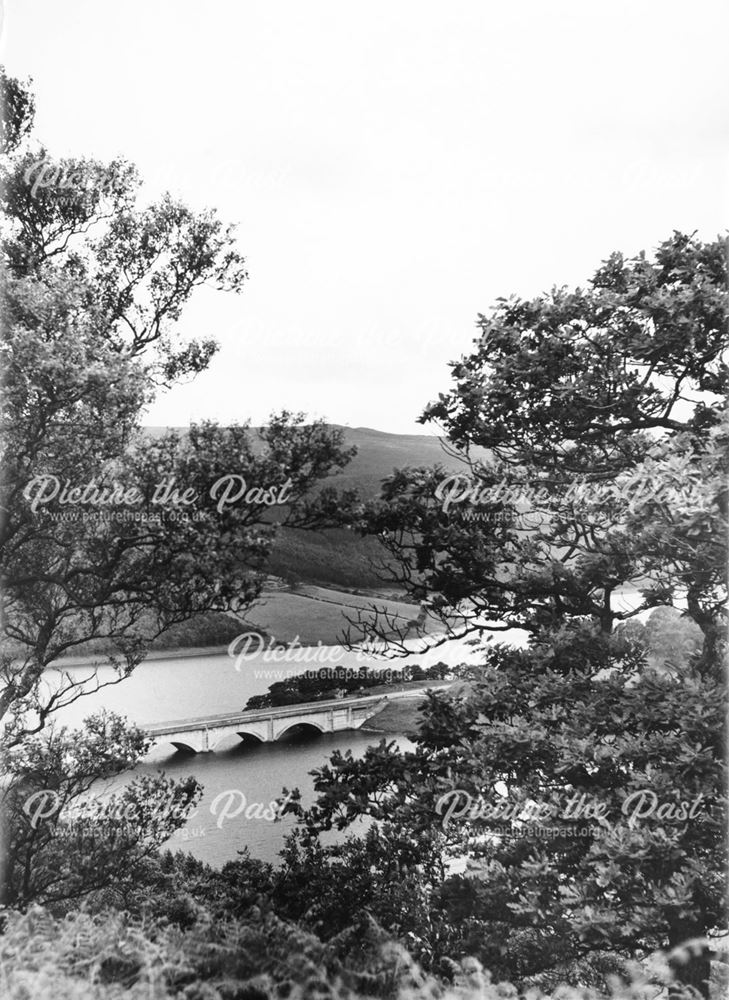 Ashopton viaduct on Ladybower Reservoir in summer