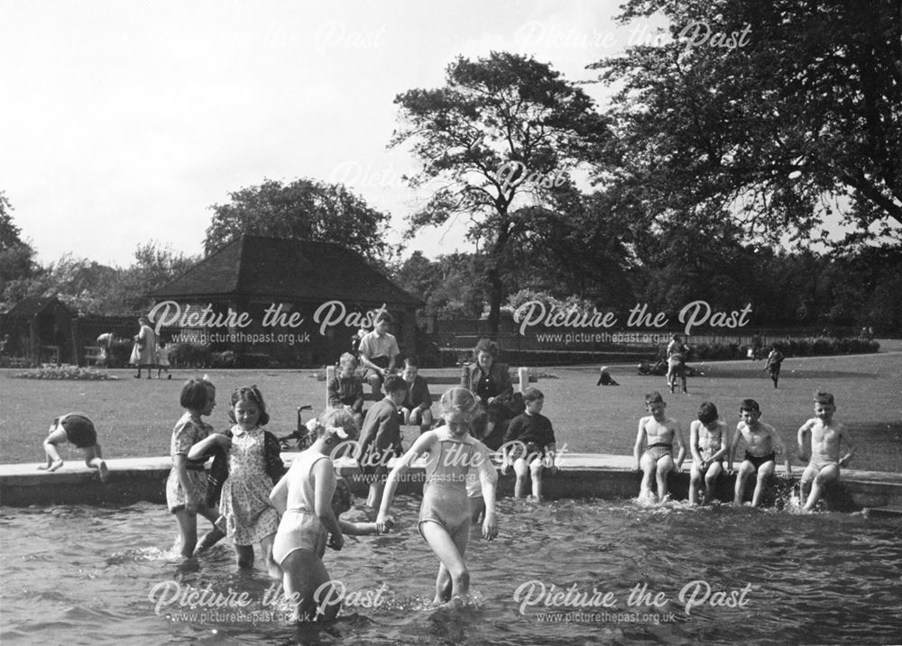 The Playground and Paddling Pool, Dronfield