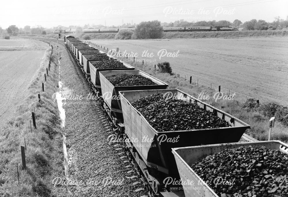 A class 58 coal freight train