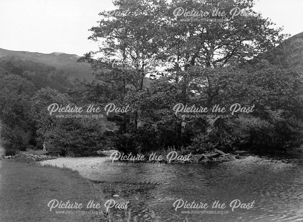 River Dove between Milldale and Dovedale