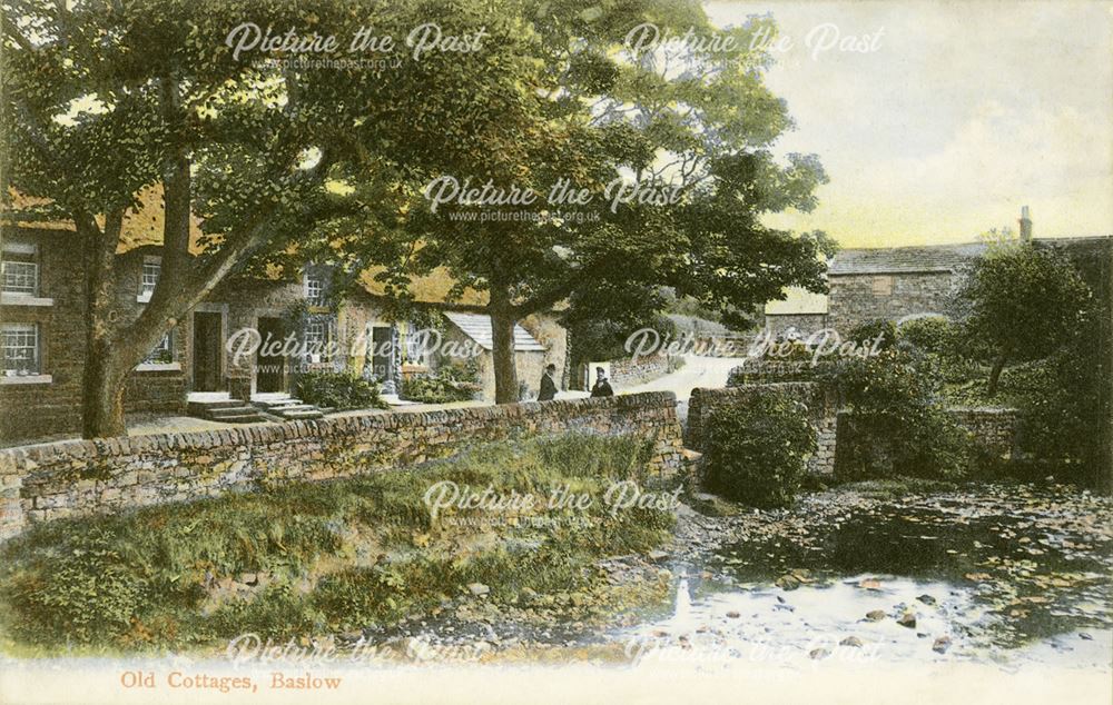 Thatched Cottages at Baslow