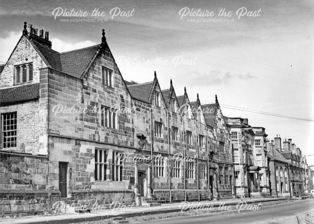 Queen Elizabeth's Grammar School, Ashbourne