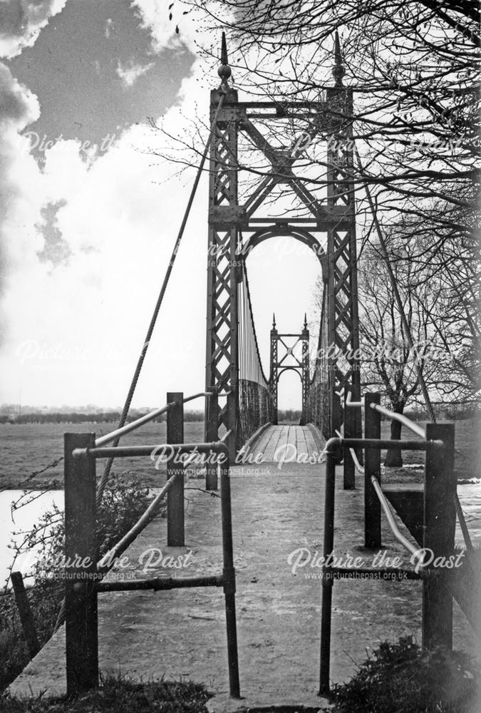 The suspension footbridge, Doveridge