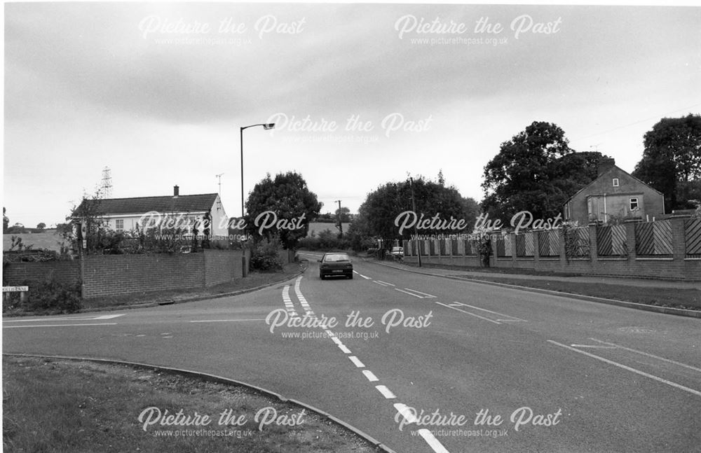 Belper Road at junction to Killis Lane