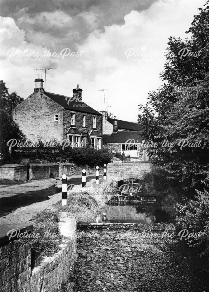 Cottages by Beeley Brook, Beeley