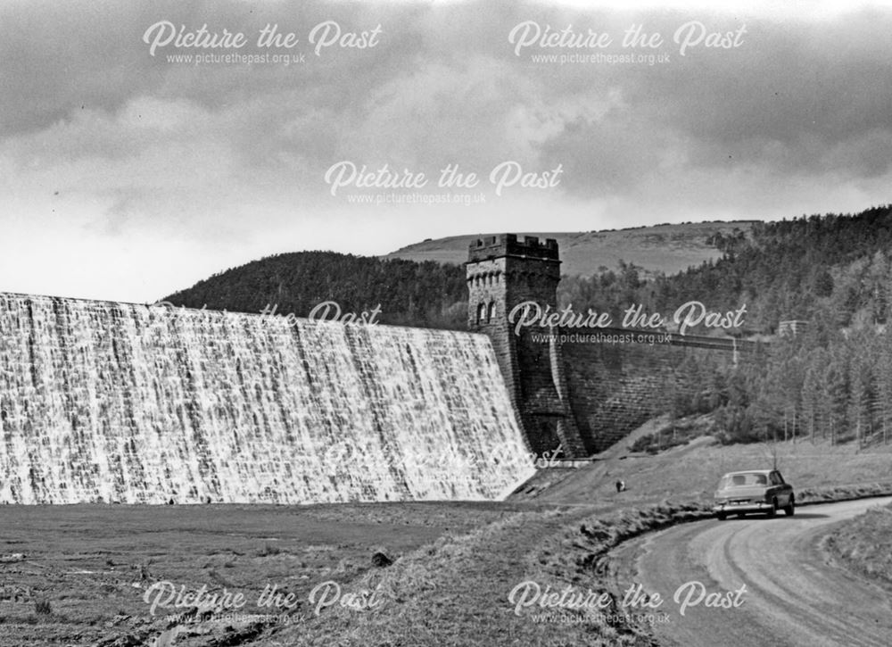 Dam on Derwent Reservoir, c 1940s-60s