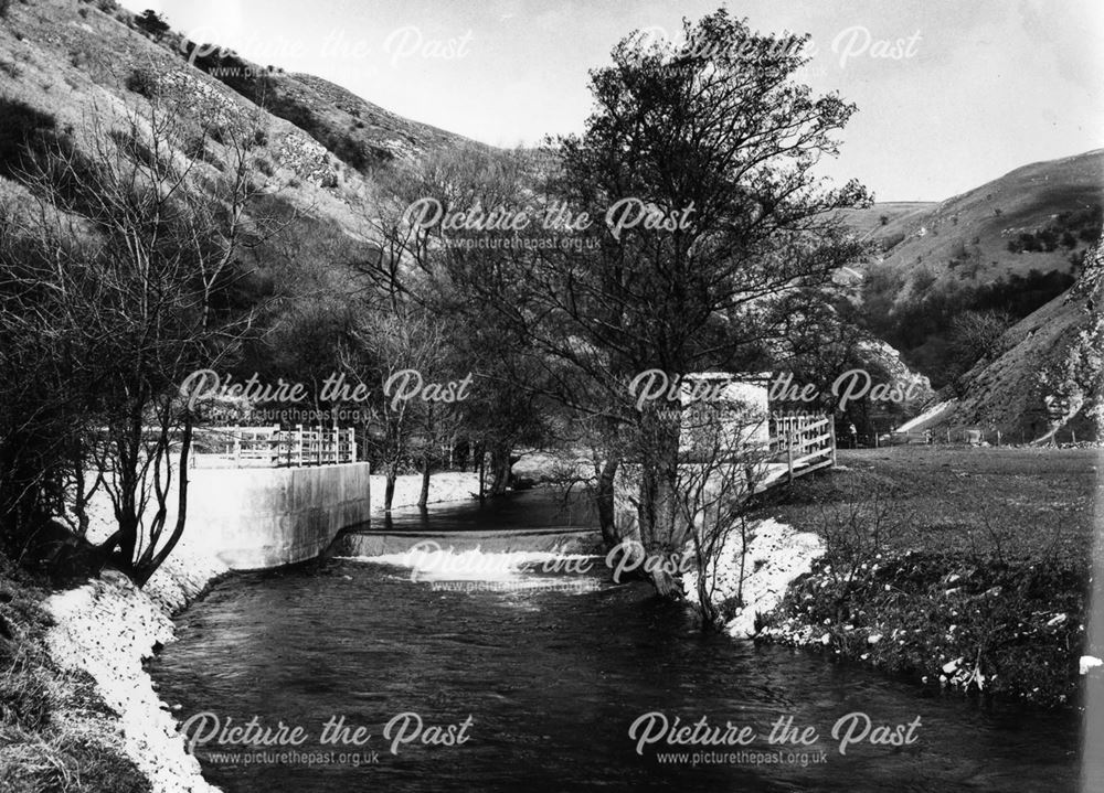 The new cut, Dovedale, Looking north