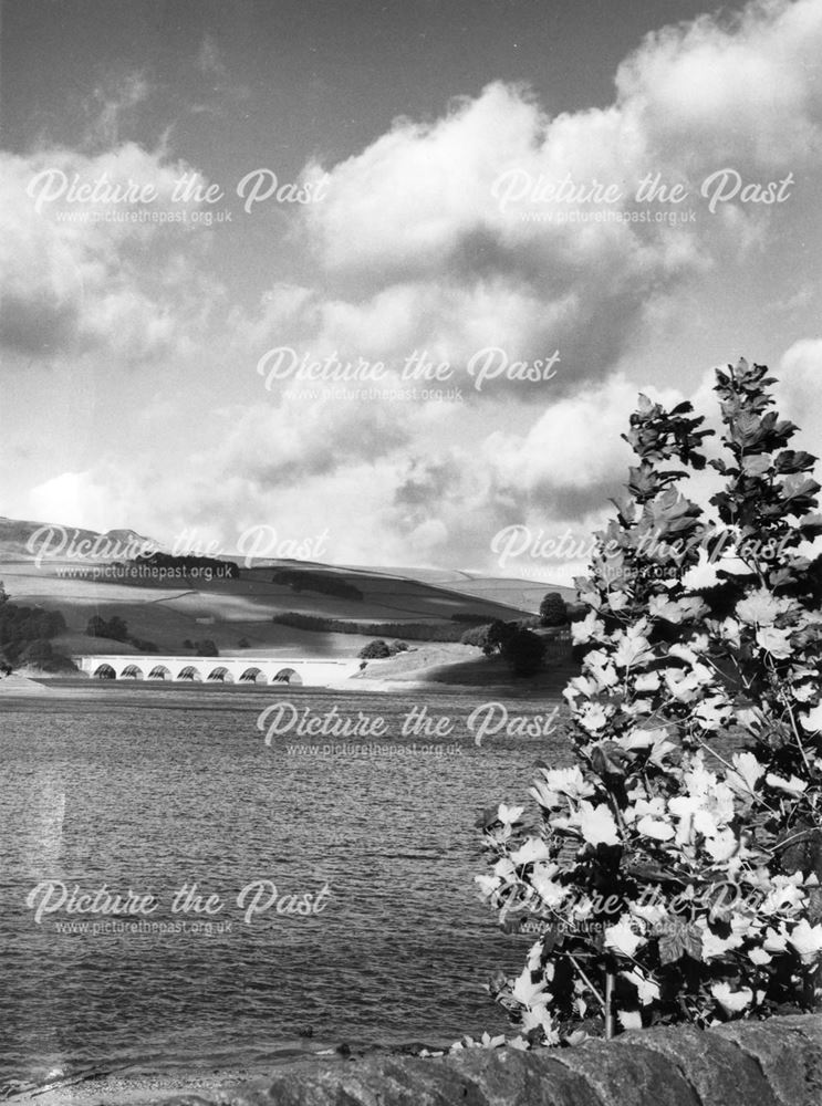 Ashopton viaduct over Ladybower reservoir