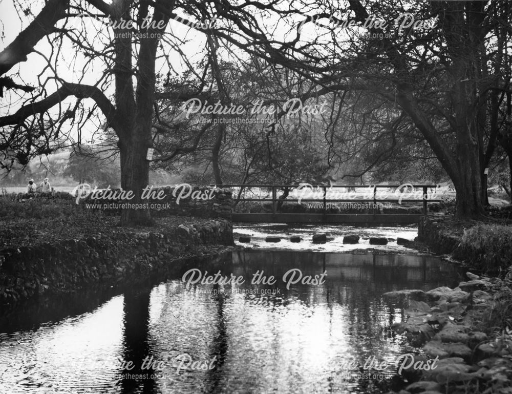 Footbridge and stepping stones at Beresford Dale