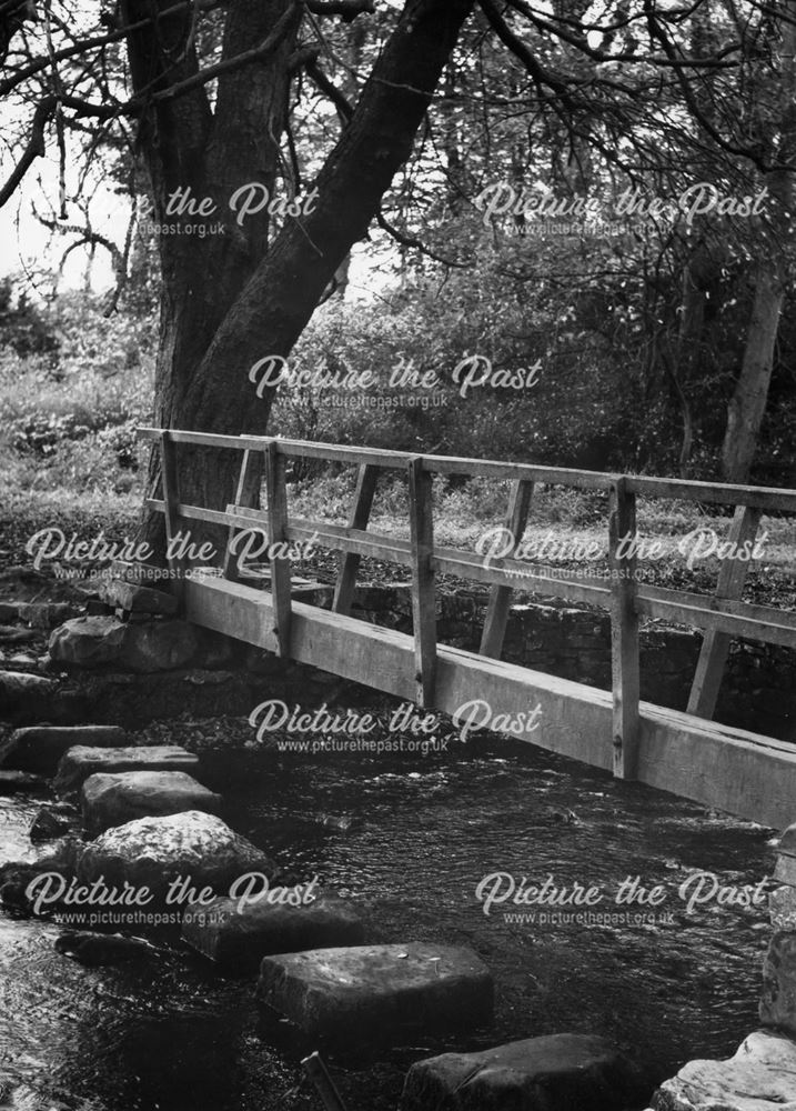 Footbridge and stepping stones at Beresford Dale