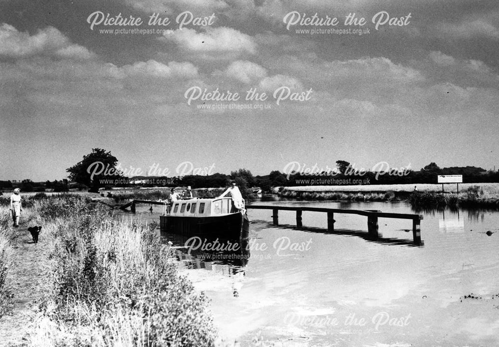 The divergence of River Trent and Trent and Mersey Canal, Alrewas, Staffordshire, c 1960/70s
