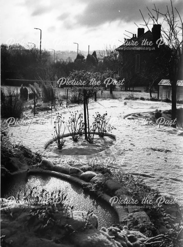 Garden Pool, Derby Road, Swanwick