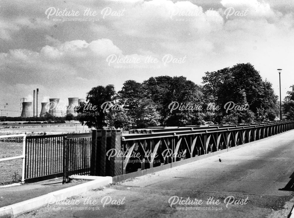 Walton Bridge looking towards Drakelow Power Station