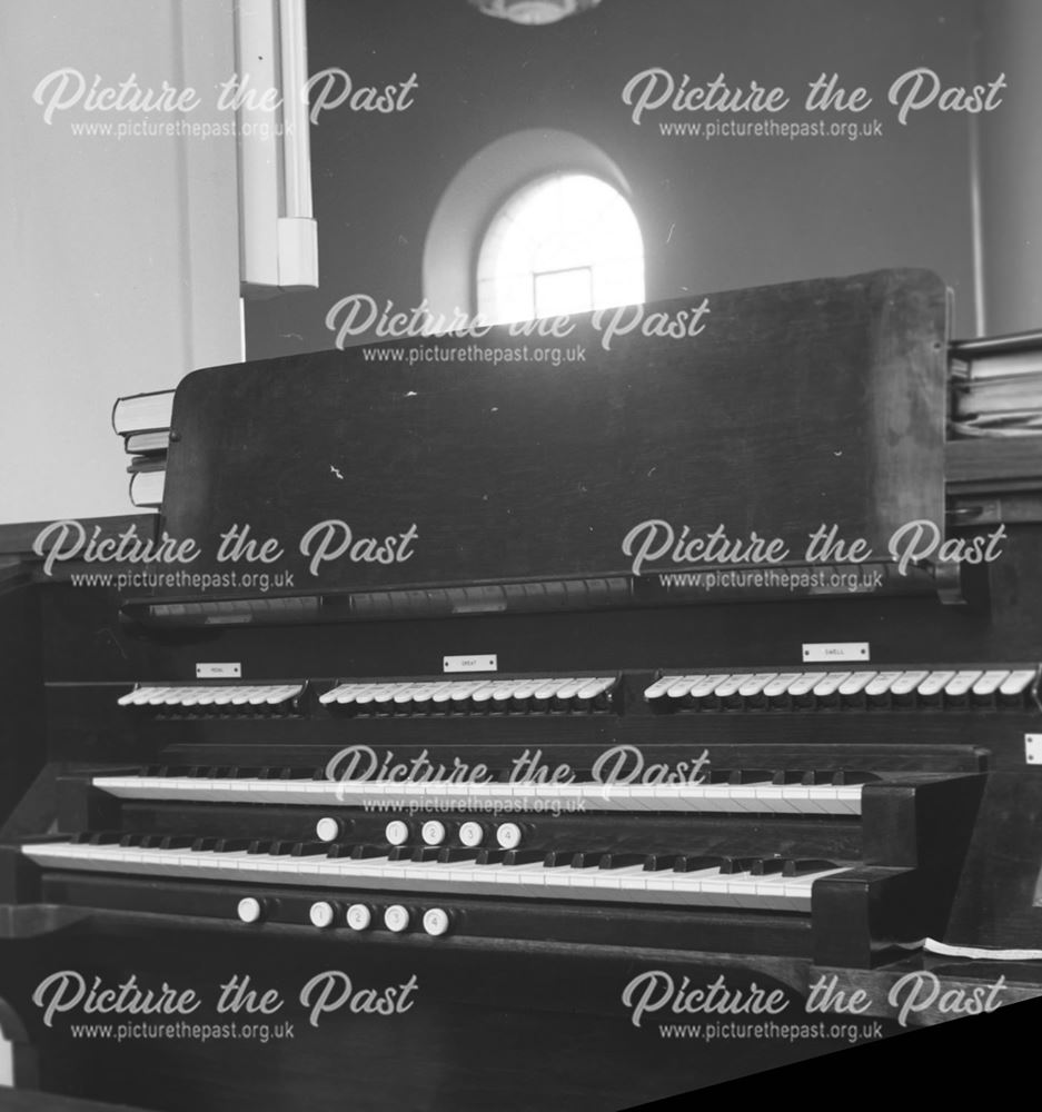 Chapelthorpe Church Organ Console