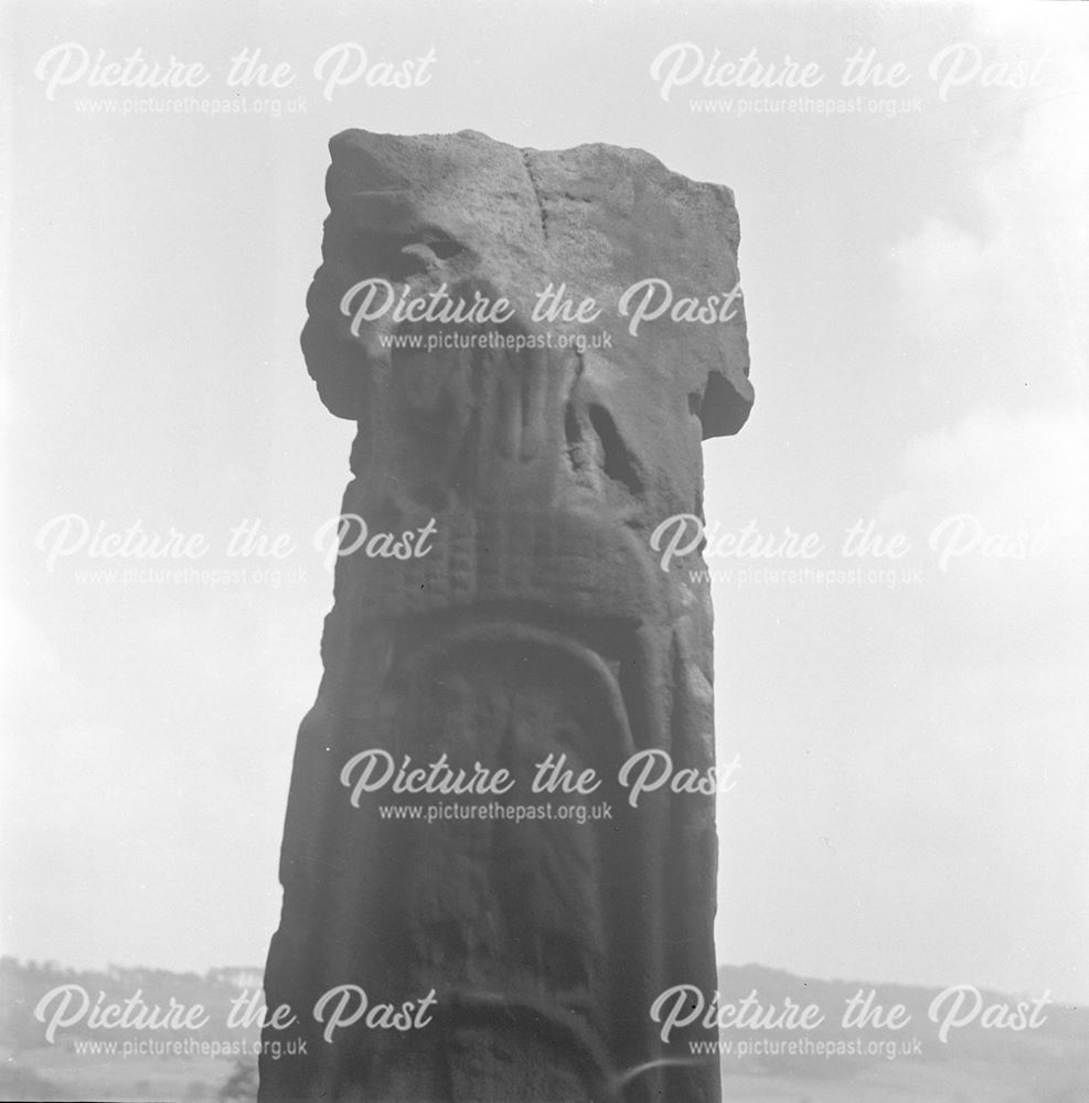 Monument in Bakewell Churchyard