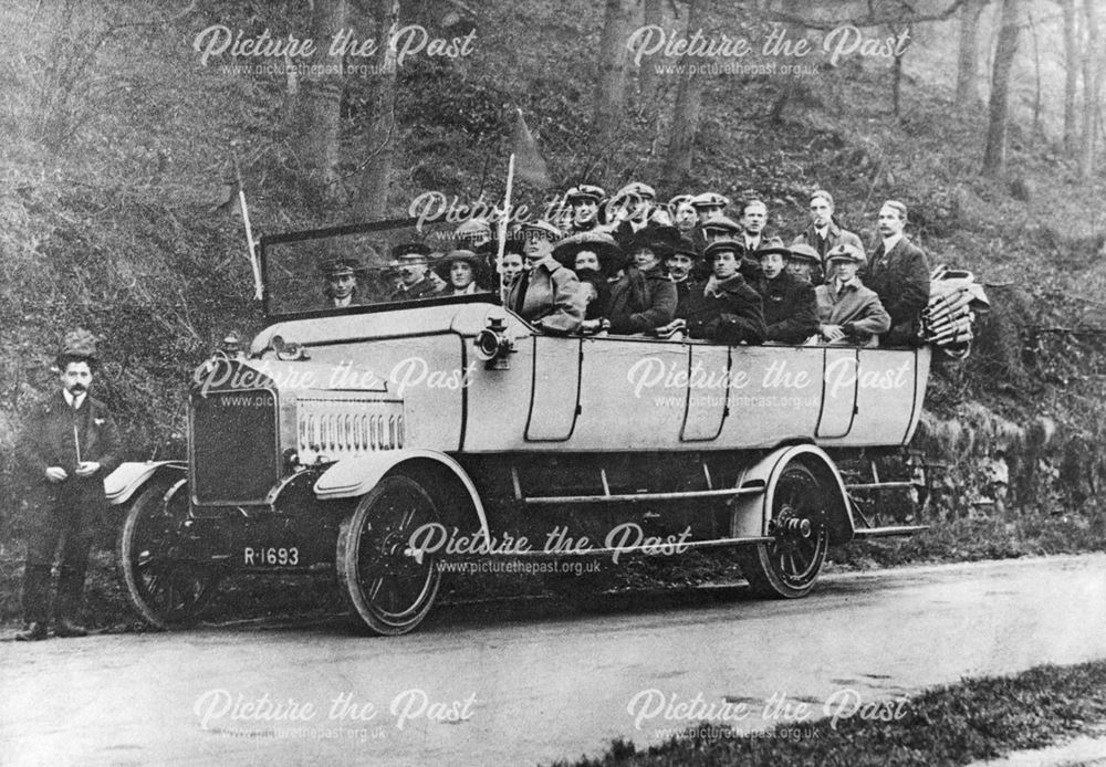 Charabanc carrying the Matlock Thursdays football team, Via Gellia, 1919 ?