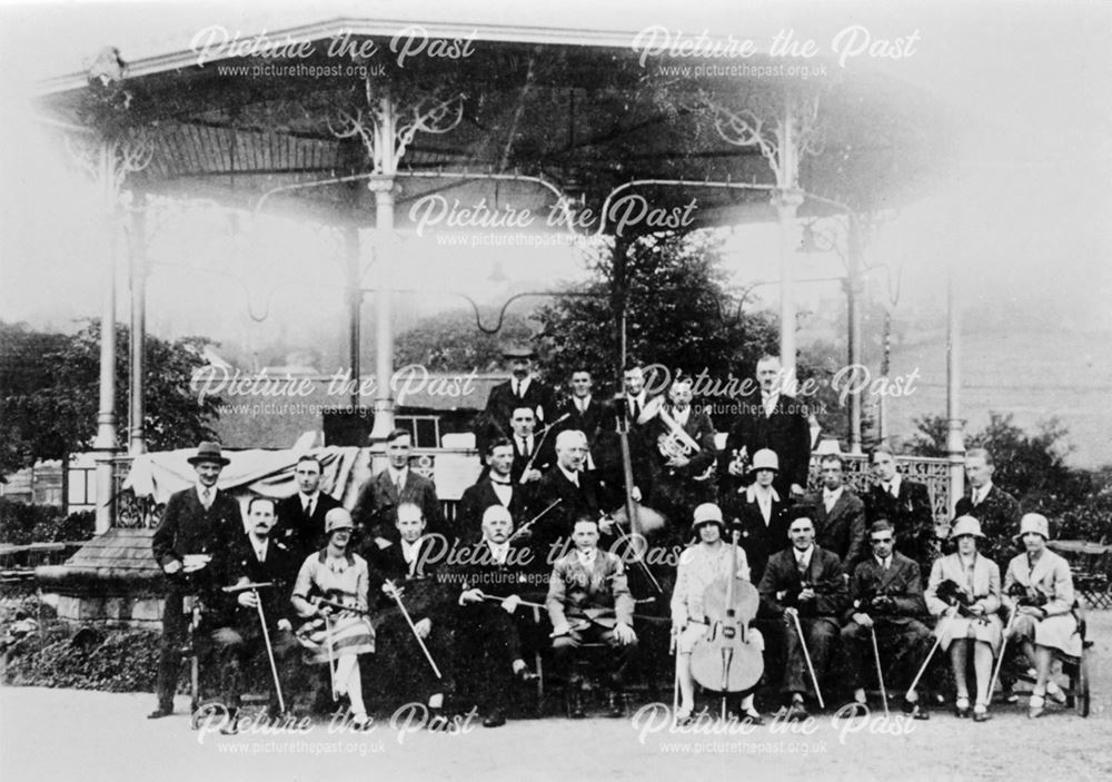 Band Stand and Orchestra, Hall Leys Park, Matlock, 1920