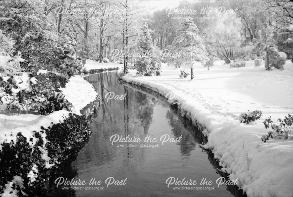 River snow scene, Pavilion Gardens, Buxton, mid 20th century