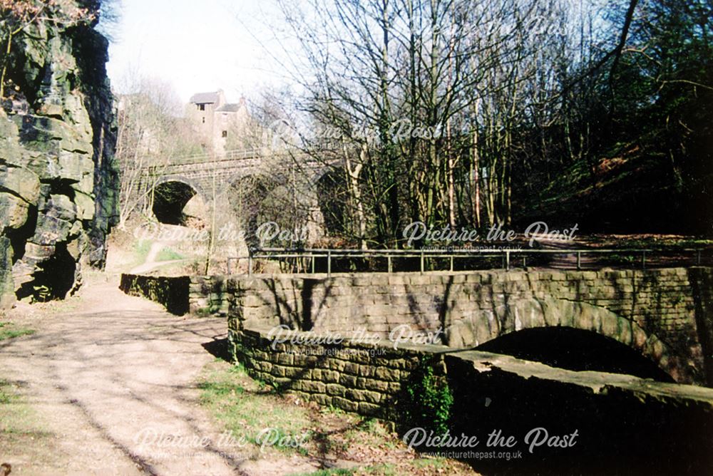 River Sett, The Torrs and Midland Railway viaduct