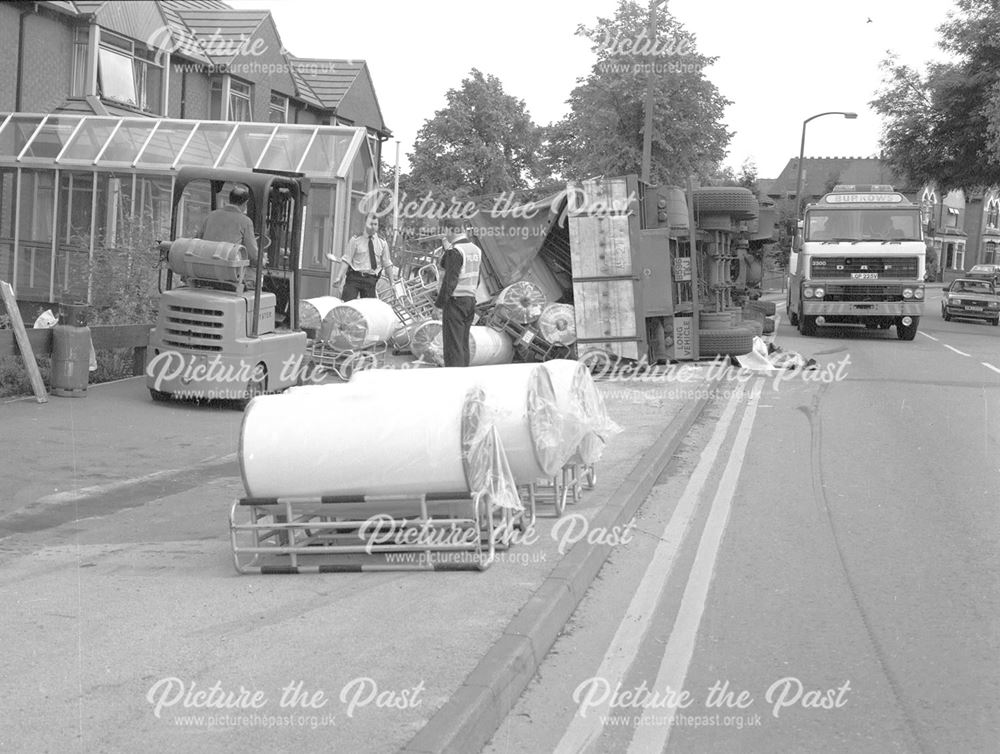 Overturned Lorry, Bristol Road, Ilkeston, 1980s