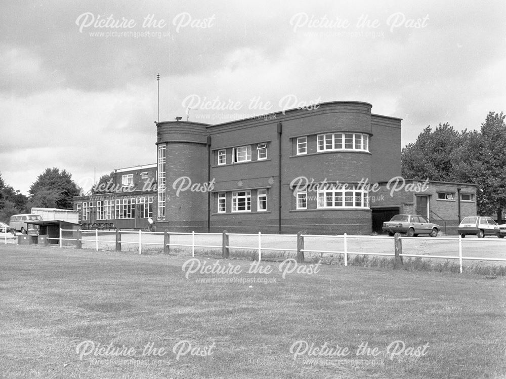 Stanton Institute Sports and Social Club, Hallam Fields Road, Ilkeston, c 1980s