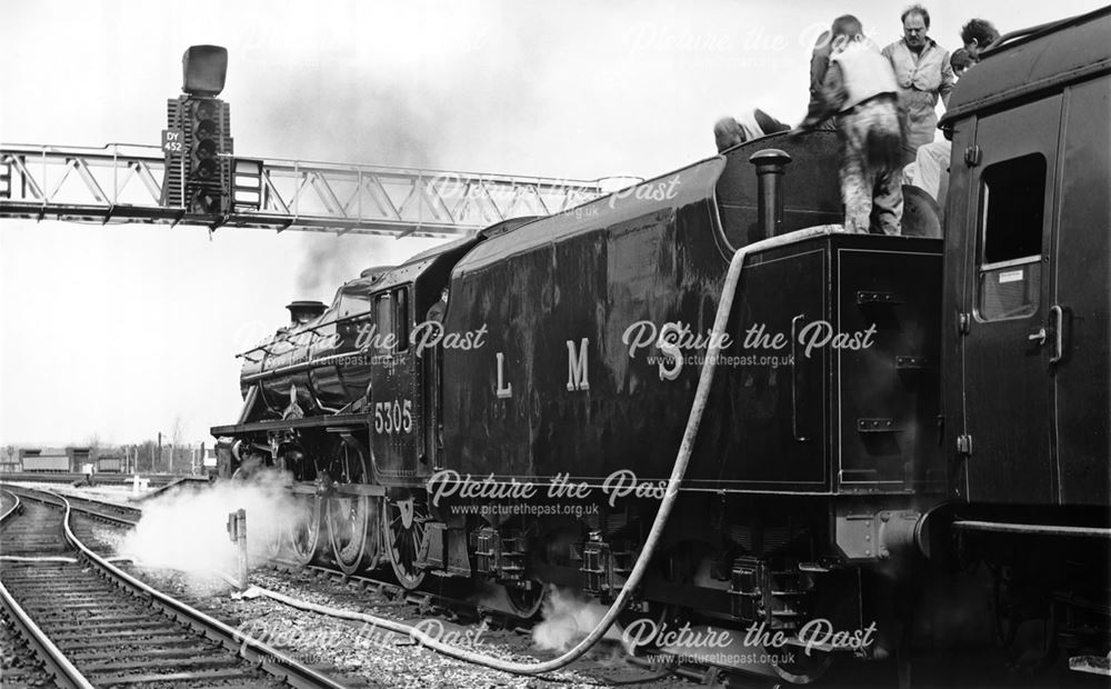 Steam loco Alderman A E Draper, Midland Railway Station, Railway Terrace, Derby, 1988