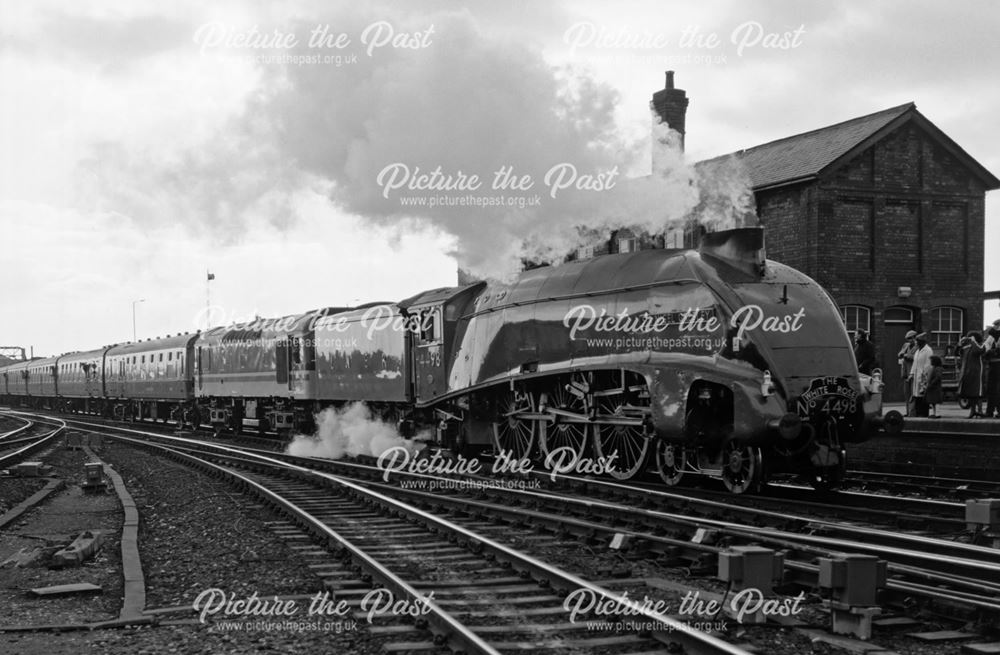 Steam loco Sir Nigel Gresley, Midland Railway Station, Railway Terrace, Derby, 1988