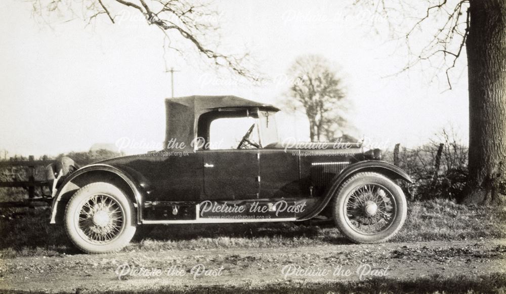 Photo of a what we believe is an early Rolls Royce, c 1920?