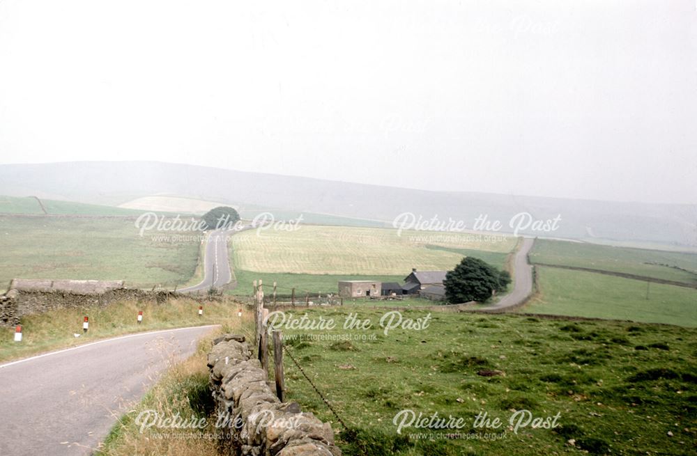 Anker Lane looking back towards the Cat and Fiddle Road