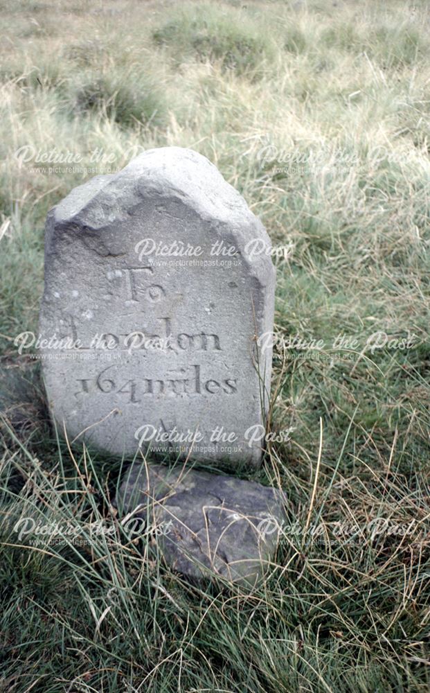 Milestone to London (164 miles), Goyt Valley, c 1980s