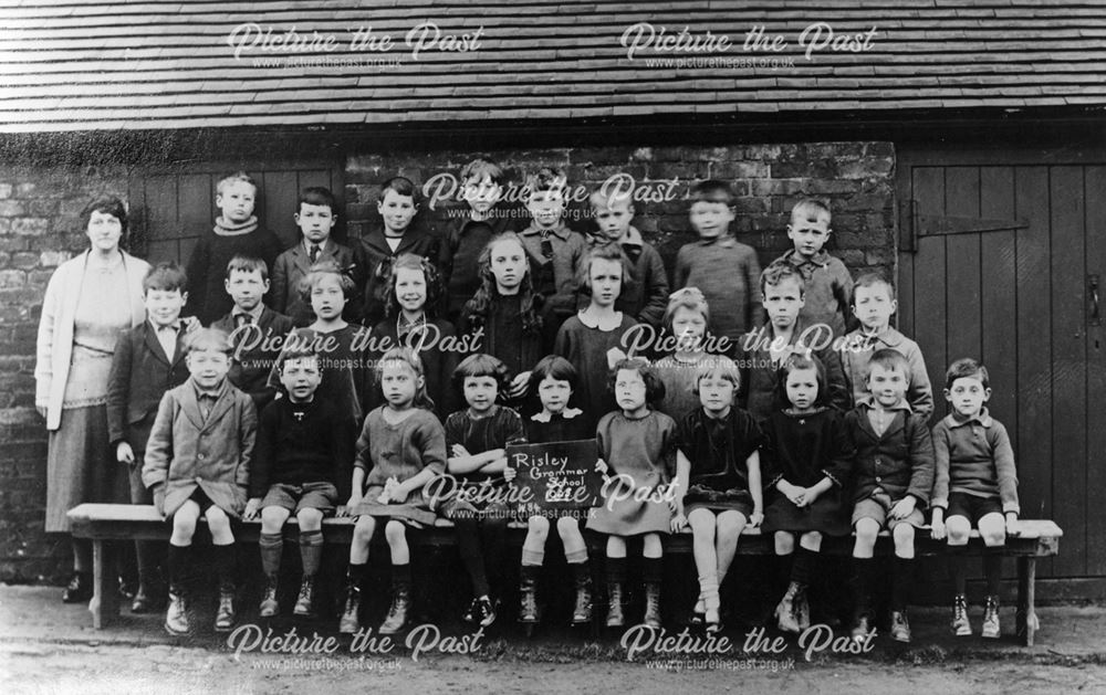 Class photograph, Risley Grammar School, Derby Road, Risley, 1925