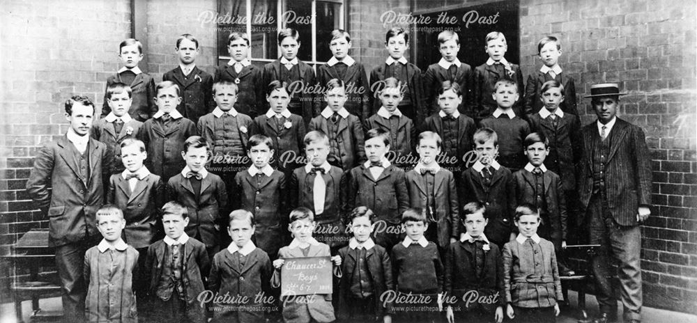 Class of Standard 6-7, Chaucer Street School, Lower Chapel Street, Ilkeston, 1914