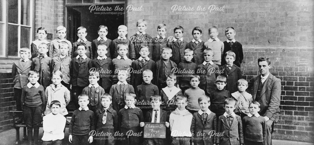 Class of Standard 3B, Chaucer Street School, Lower Chapel Street, Ilkeston, 1914