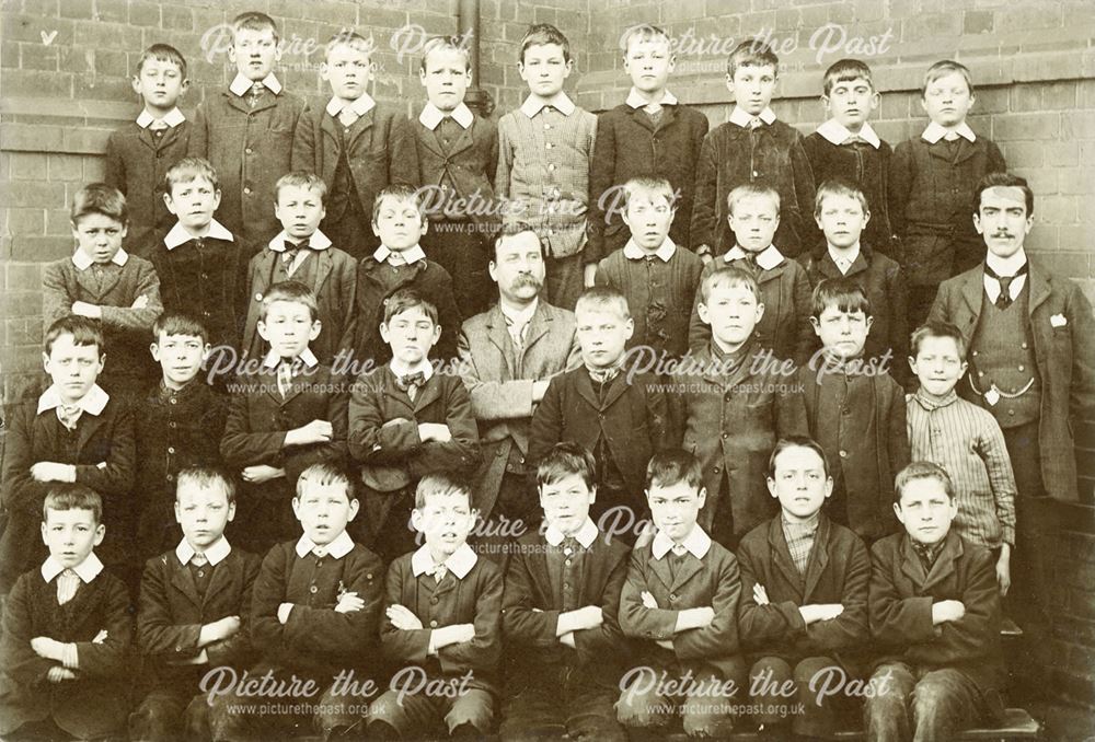 Class and Headteacher, Granby School, Heanor Road, Ilkeston, c 1910