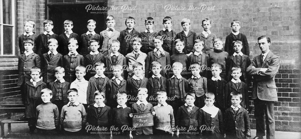 Class of Standard 3A, Chaucer Street School, Lower Chapel Street, Ilkeston, 1914