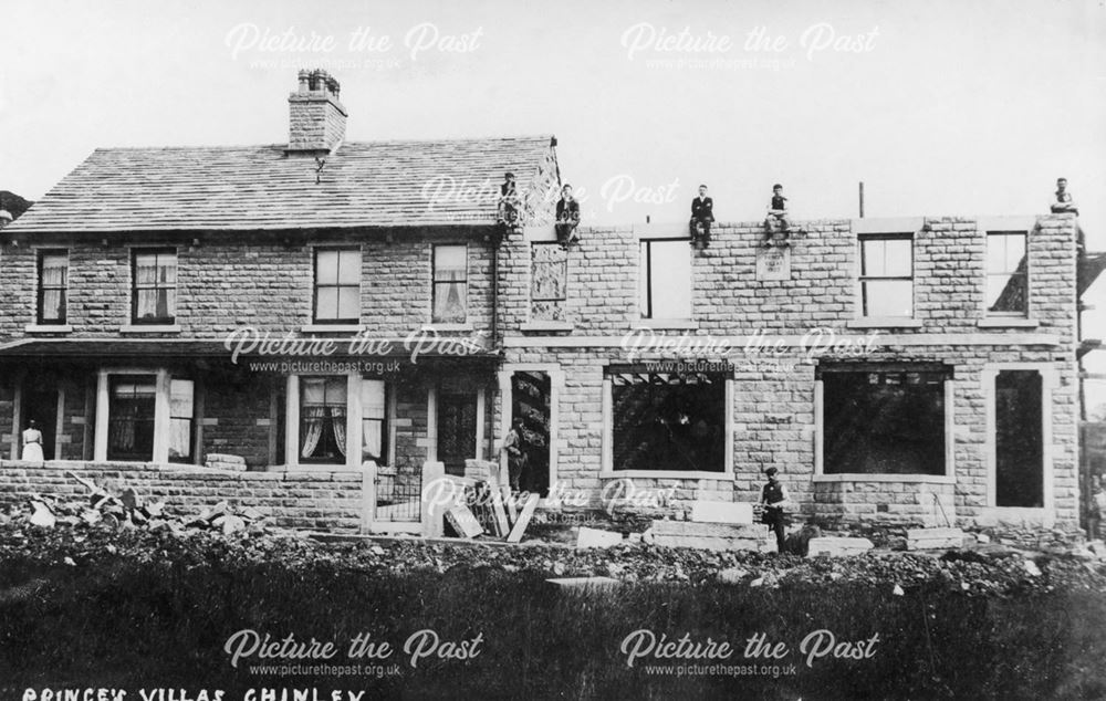 Constructing Prince's Villas, Princes Road, Chinley, 1907