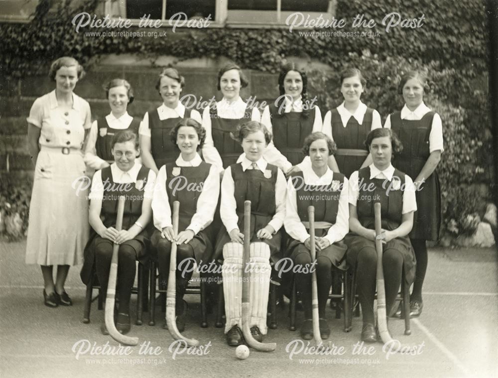 Hockey Team, Earnest Bailey Grammar School, New Street, Matlock, c 1934