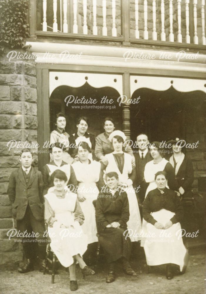 Staff of Baslow Hydropathic Establishment, c 1900s-1910s