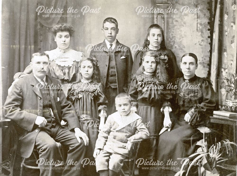 Family Brooks (parents and six children), South Normanton, c 1900