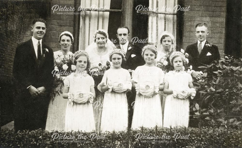 Family Beal, Wedding, St Michael's Parish Church, Church Street, South Normanton, 1936