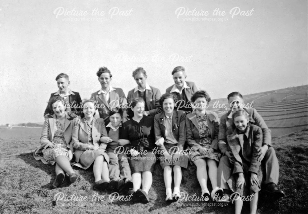 Group walk in Derbyshire, from Bethel Methodist Church on Victoria Street, South Normanton, 1936/37